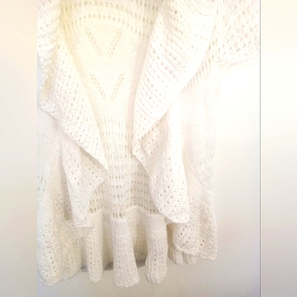 Rue 21 Ruffled Edge Open Knit Cocoon Sweater - Picture 2 of 13